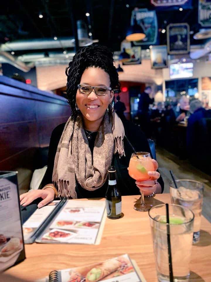 Jocelyn Grayson bring Kindness and Comfort through the power in community.